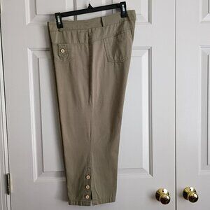 Capri Light Olive Green Size 44 Button Detail Cotton